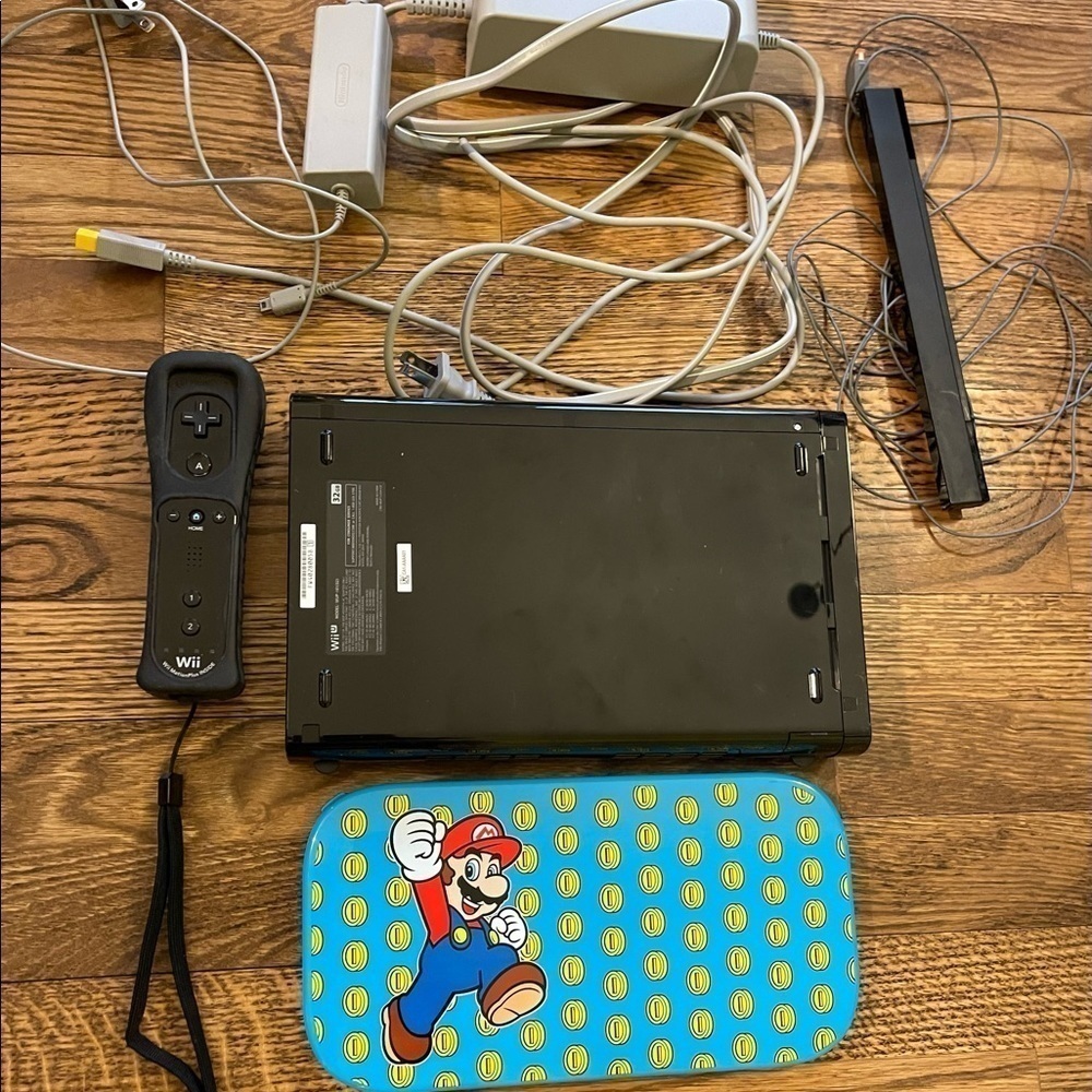 🕹HP🕹 NINTENDO Wii U 32GB Black Console GamePad COMPLETE W/4 Games. - Picture 4 of 12